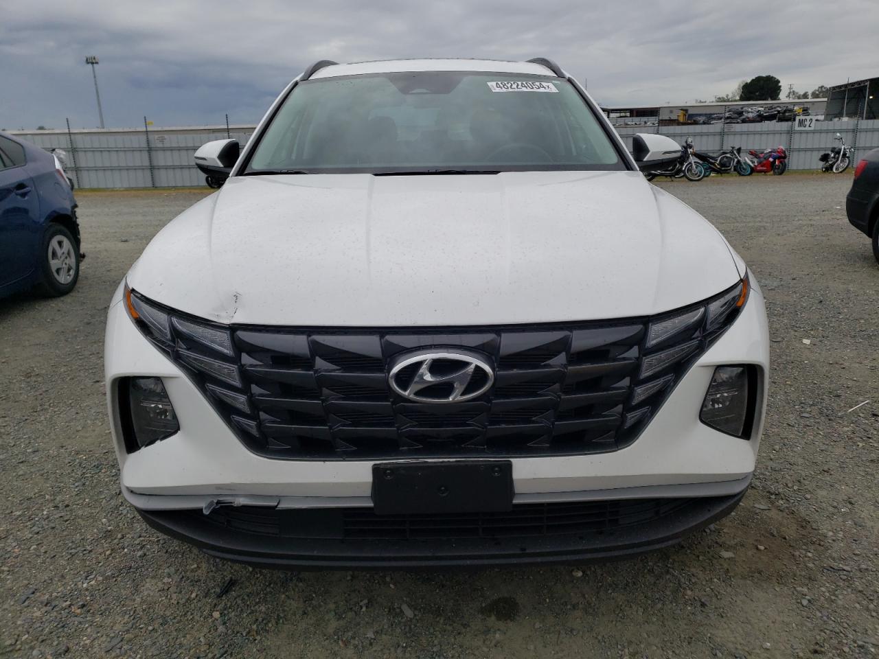 Photo 4 VIN: 5NMJF3DE5RH307459 - HYUNDAI TUCSON 