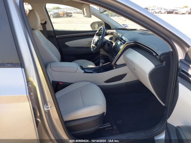 Photo 4 VIN: 5NMJF3DE5RH381836 - HYUNDAI TUCSON 