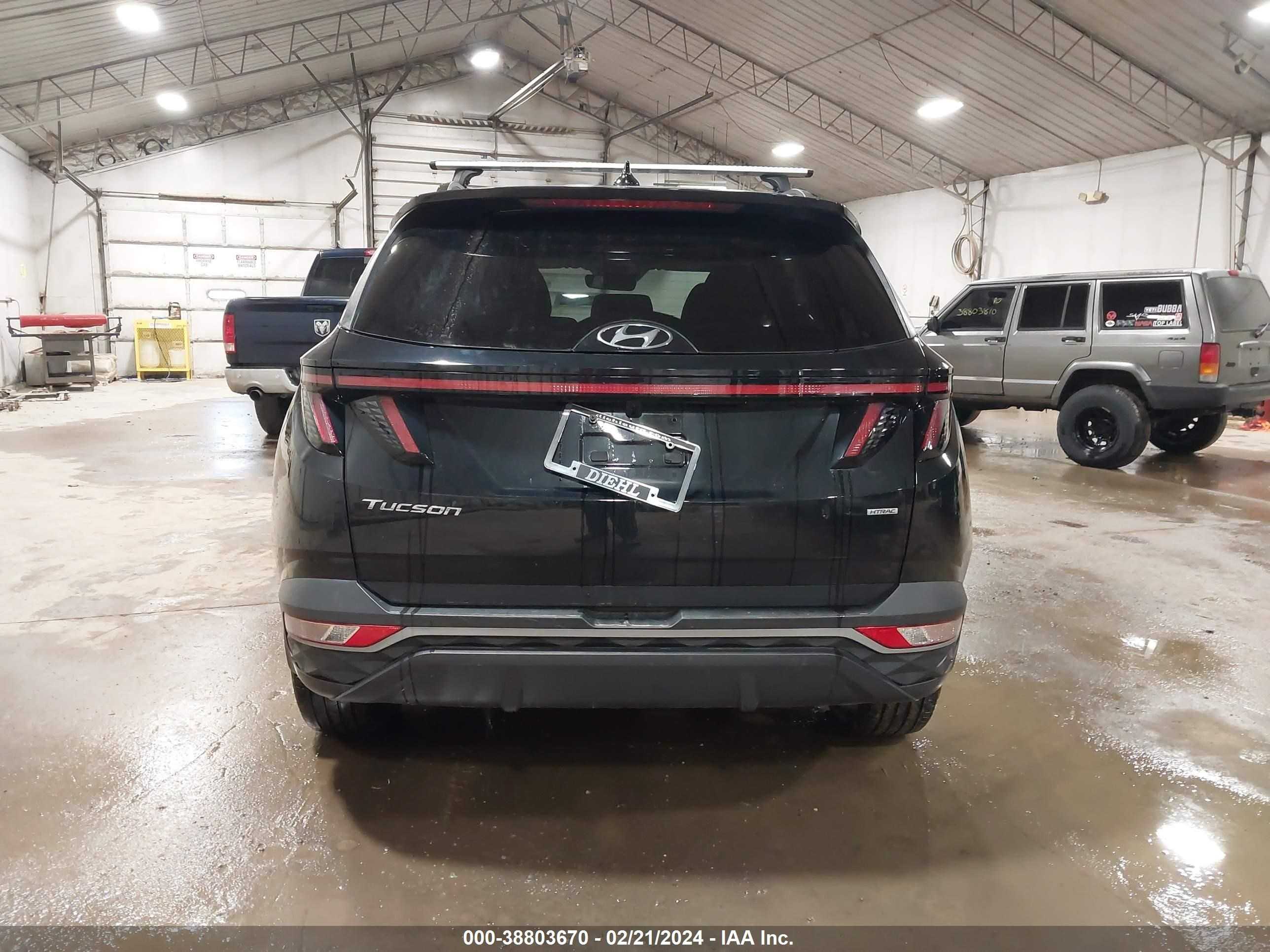 Photo 15 VIN: 5NMJFCAE4NH128876 - HYUNDAI TUCSON 