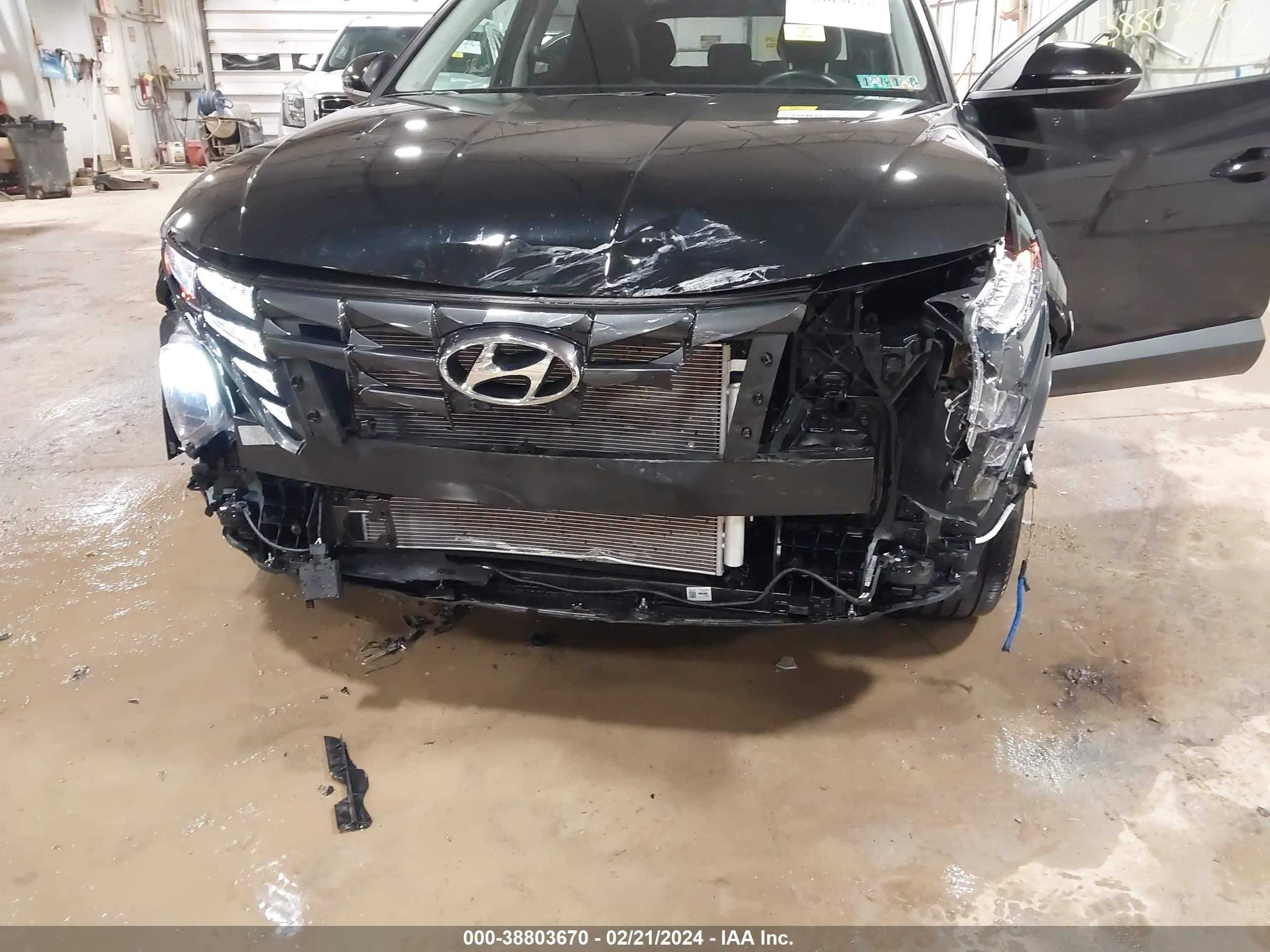 Photo 5 VIN: 5NMJFCAE4NH128876 - HYUNDAI TUCSON 