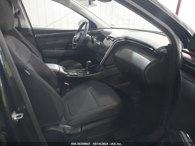 Photo 4 VIN: 5NMJFCAE5NH131057 - HYUNDAI TUCSON 