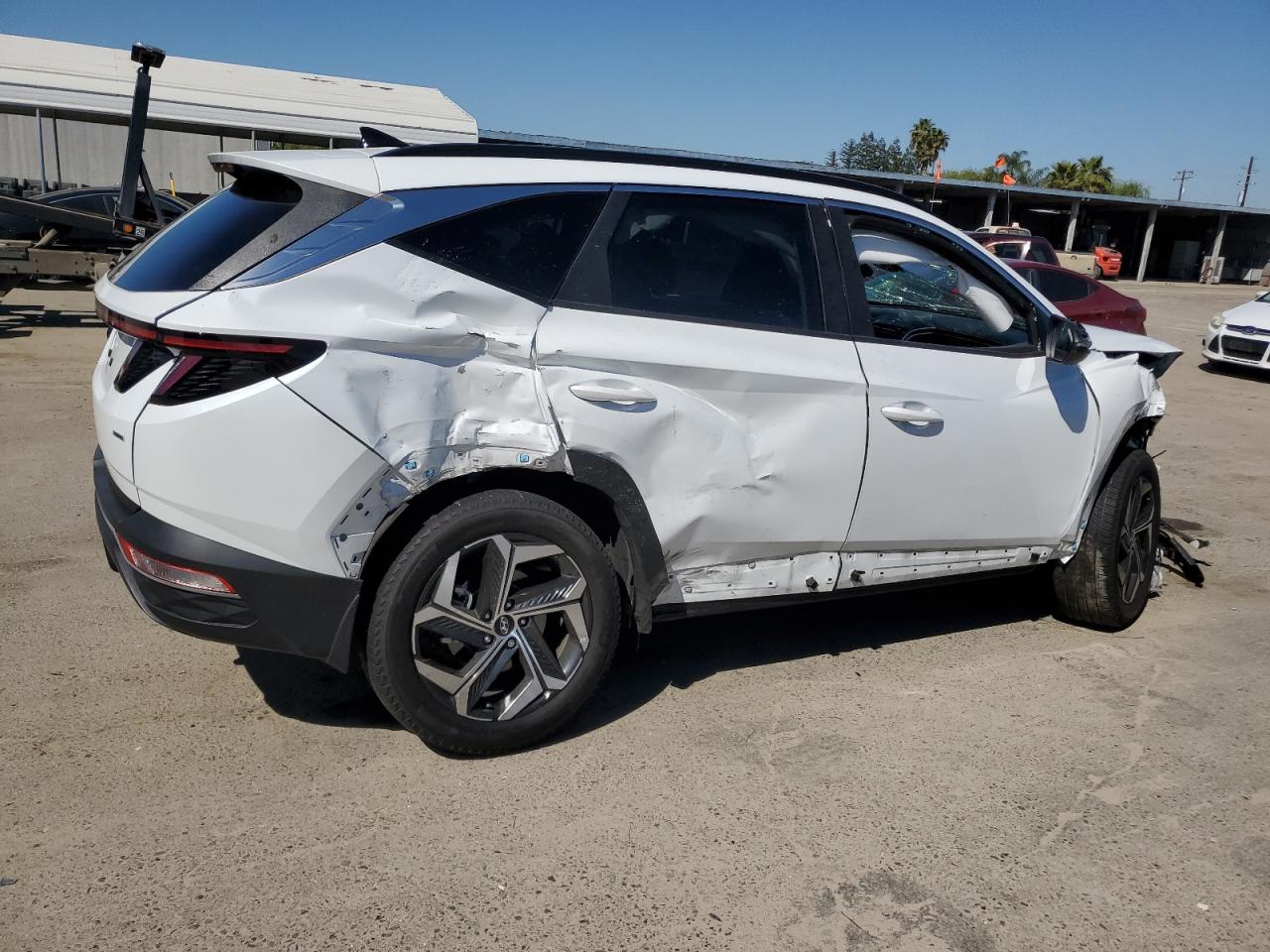 Photo 2 VIN: 5NMJFCAE5NH138980 - HYUNDAI TUCSON 