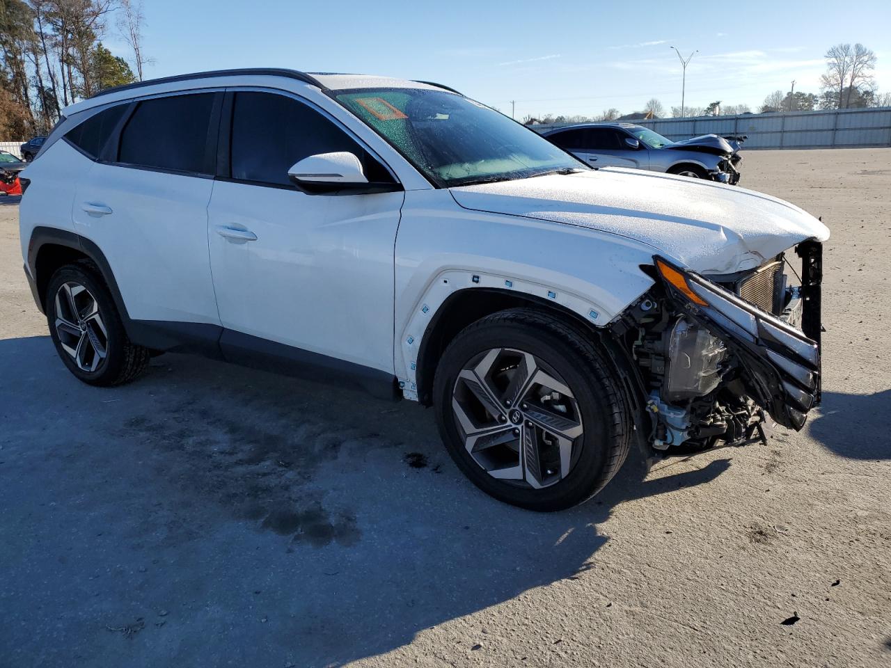 Photo 3 VIN: 5NMJFCAE8NH008983 - HYUNDAI TUCSON 