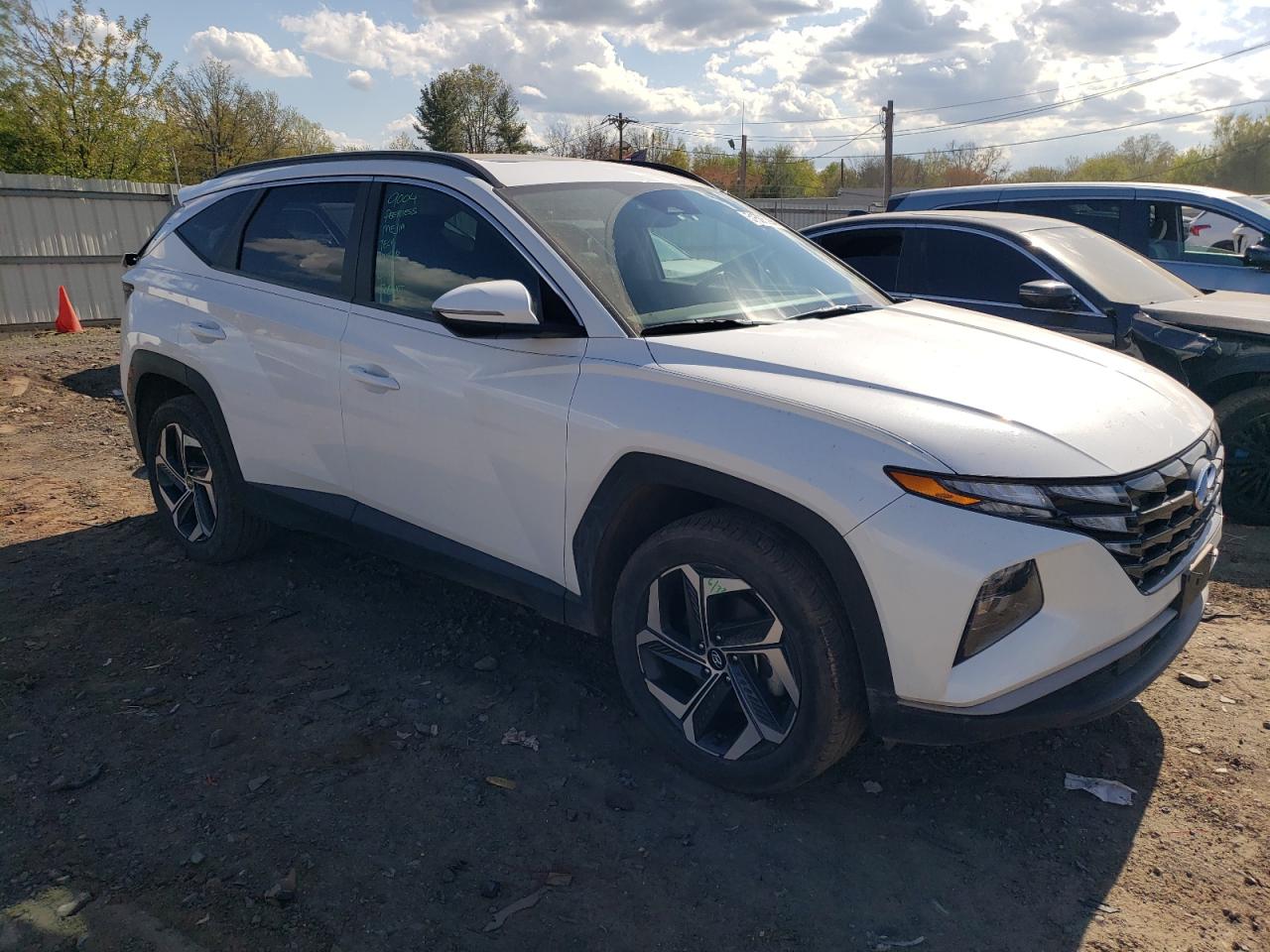 Photo 3 VIN: 5NMJFCAEXNH036994 - HYUNDAI TUCSON 