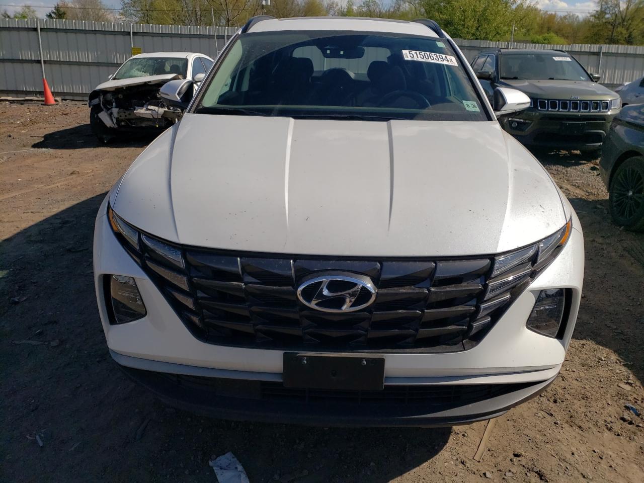 Photo 4 VIN: 5NMJFCAEXNH036994 - HYUNDAI TUCSON 