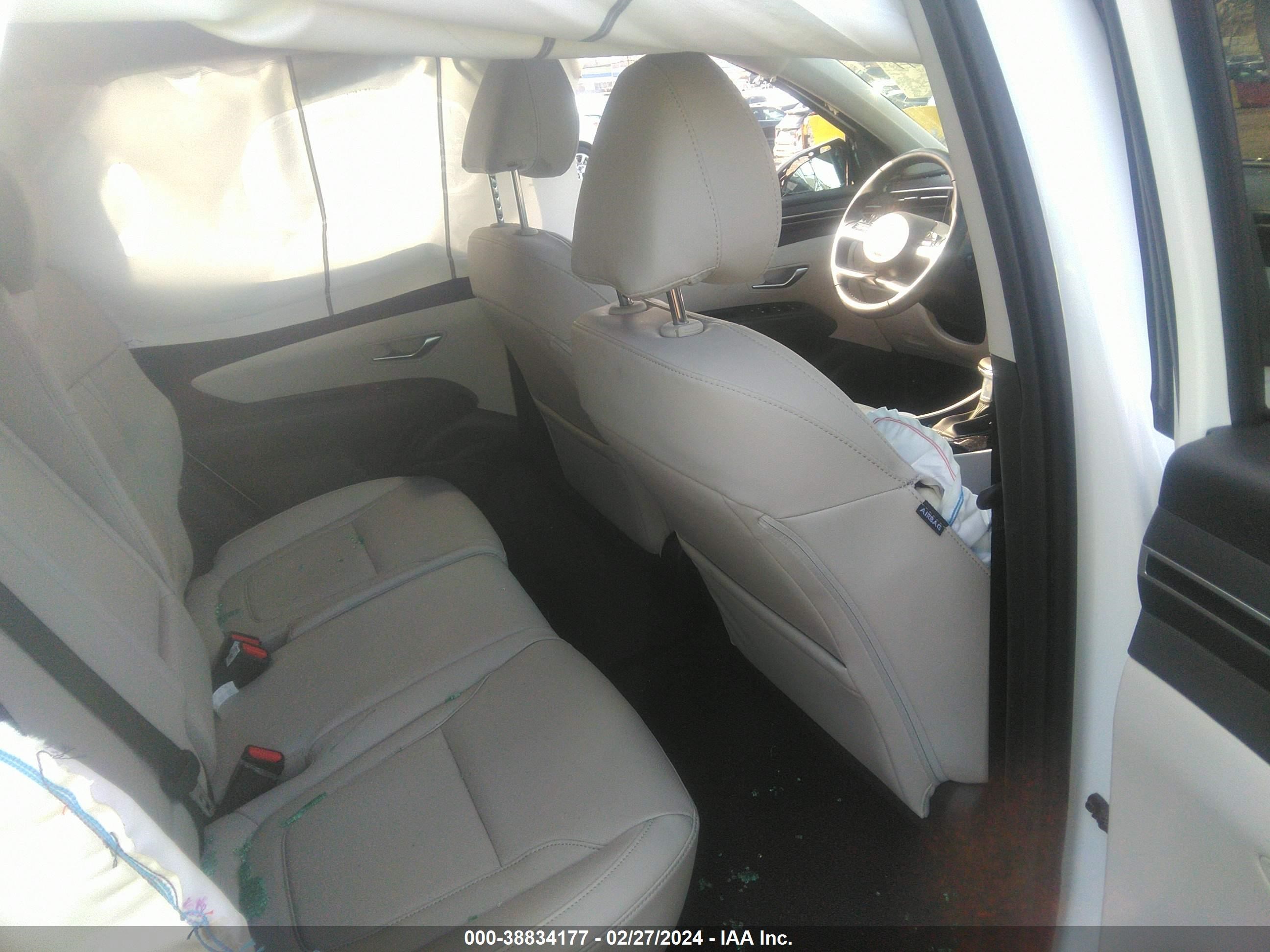 Photo 7 VIN: 5NMJFCDE0RH359114 - HYUNDAI TUCSON 