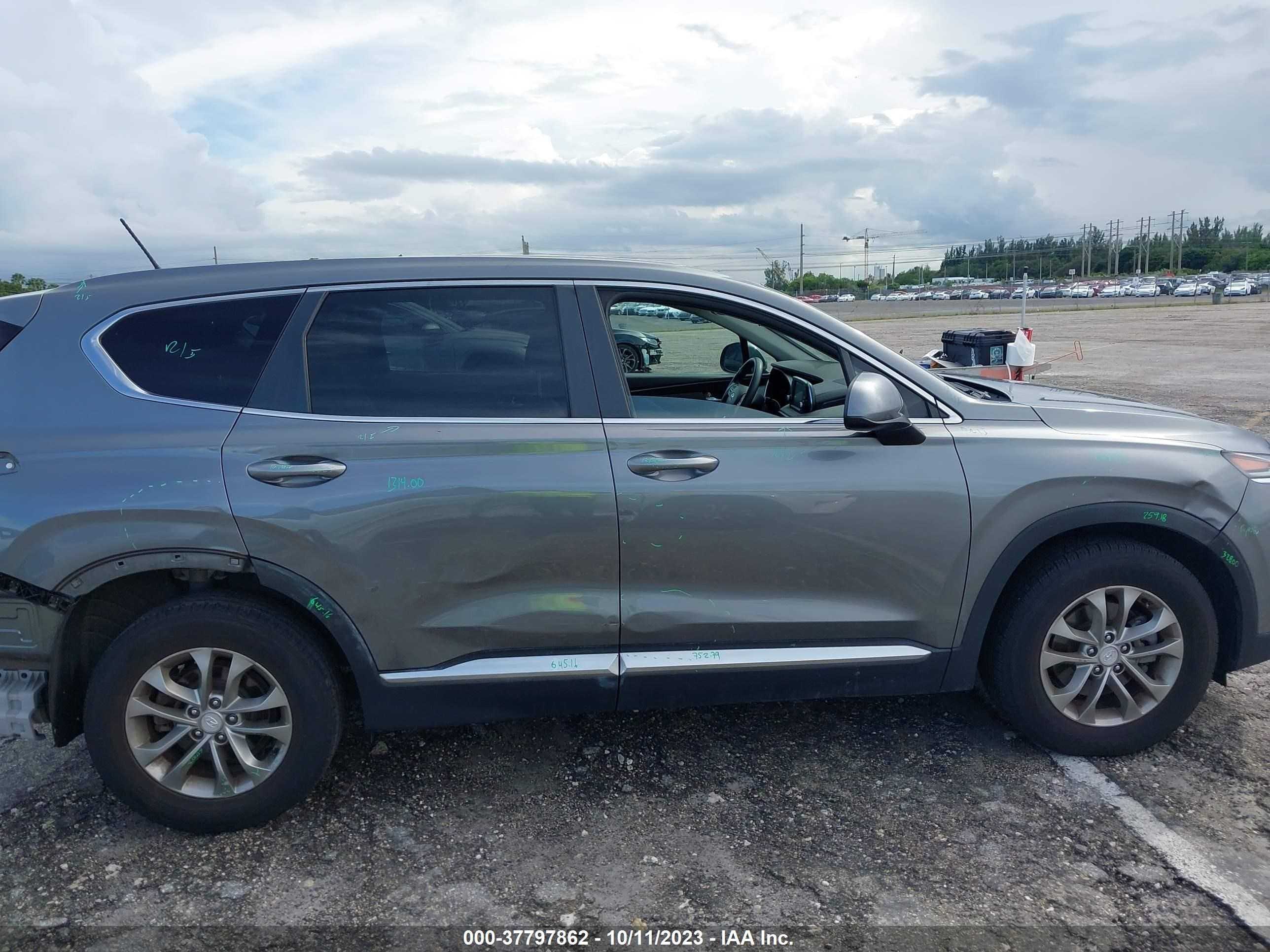 Photo 13 VIN: 5NMS23AD0KH112838 - HYUNDAI SANTA FE 