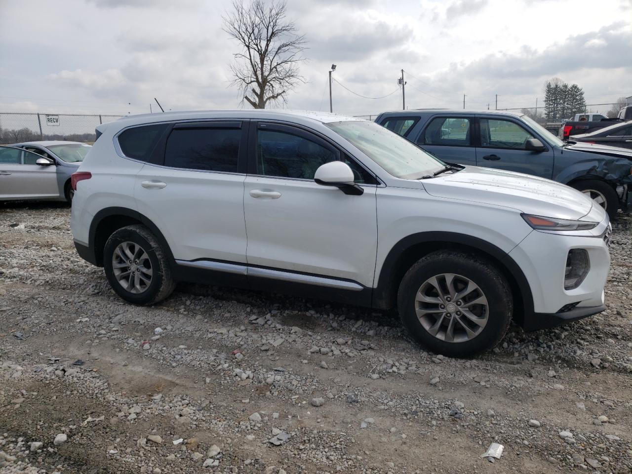 Photo 3 VIN: 5NMS23AD9KH009496 - HYUNDAI SANTA FE 