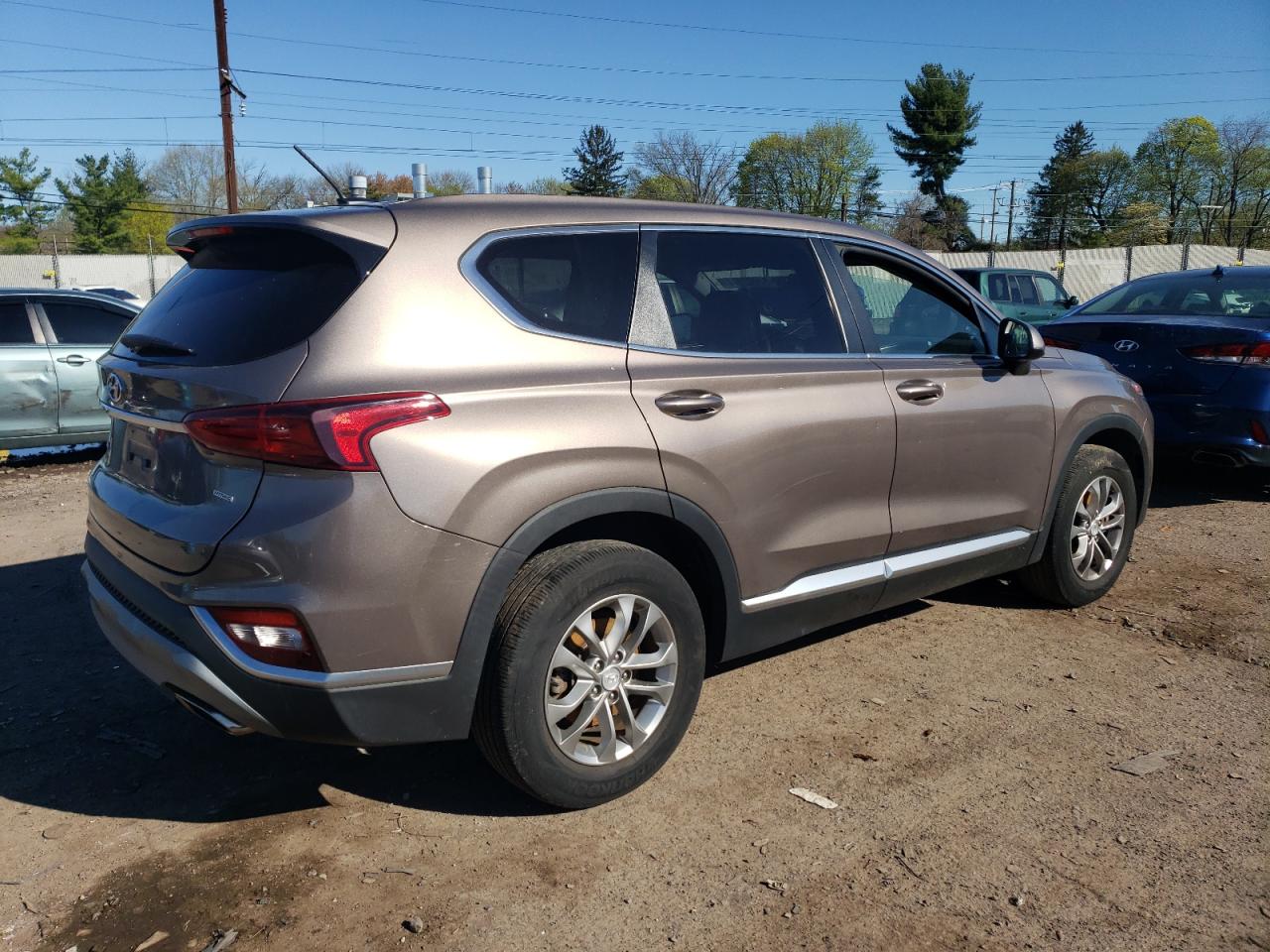 Photo 2 VIN: 5NMS2CAD0KH120793 - HYUNDAI SANTA FE 