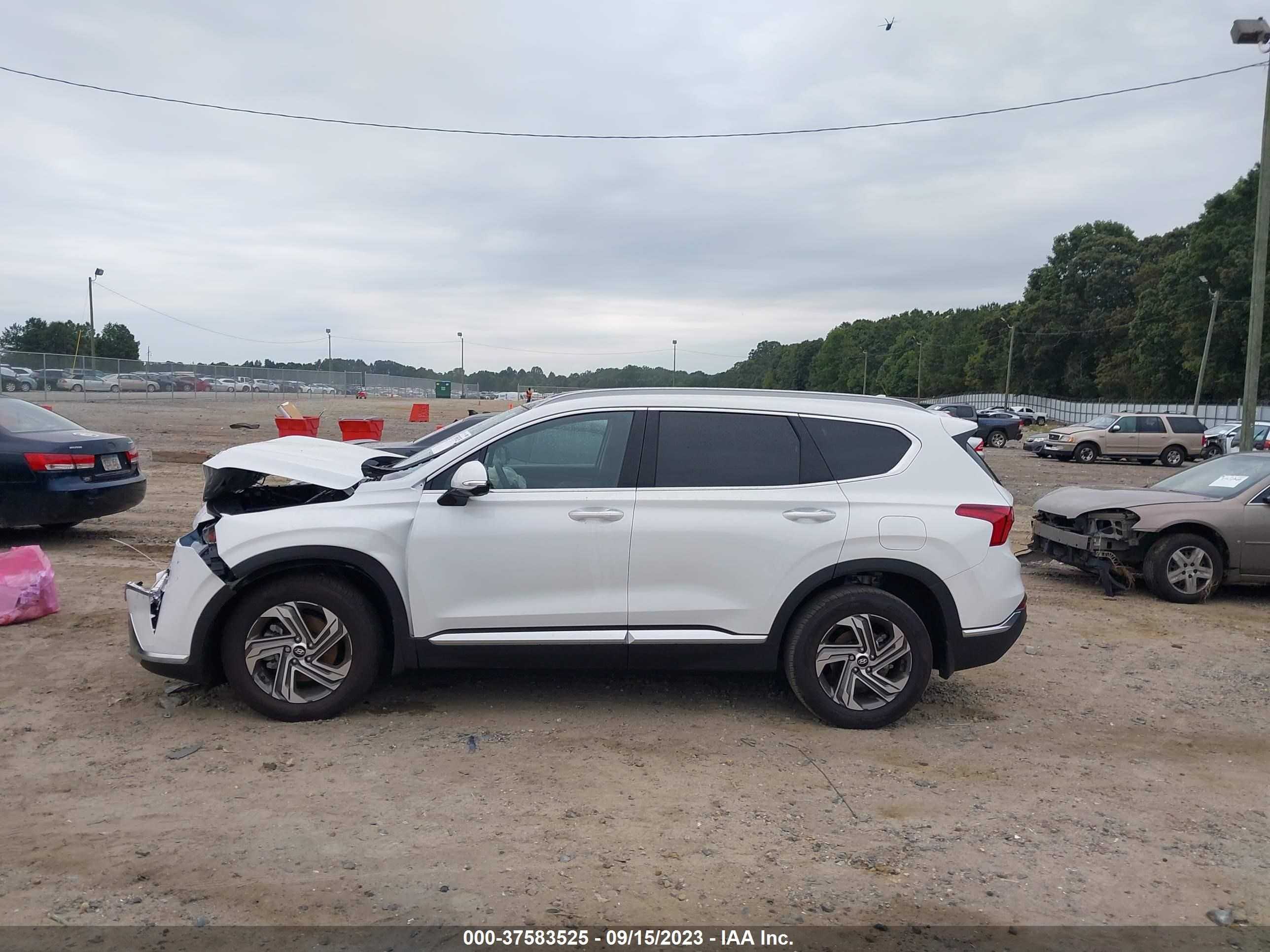 Photo 13 VIN: 5NMS34AJ5PH547886 - HYUNDAI SANTA FE 