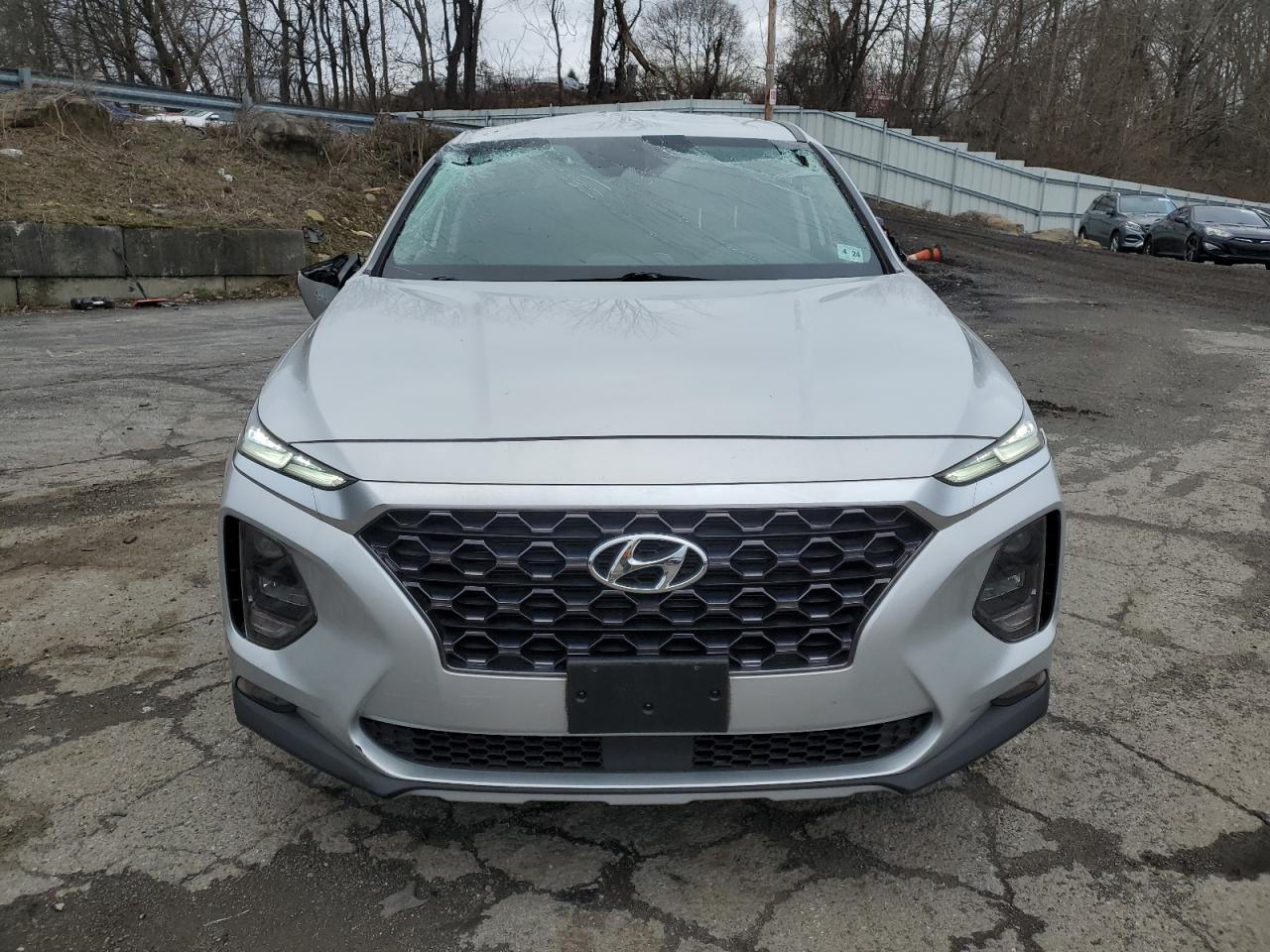 Photo 4 VIN: 5NMS3CAD5KH093376 - HYUNDAI SANTA FE 