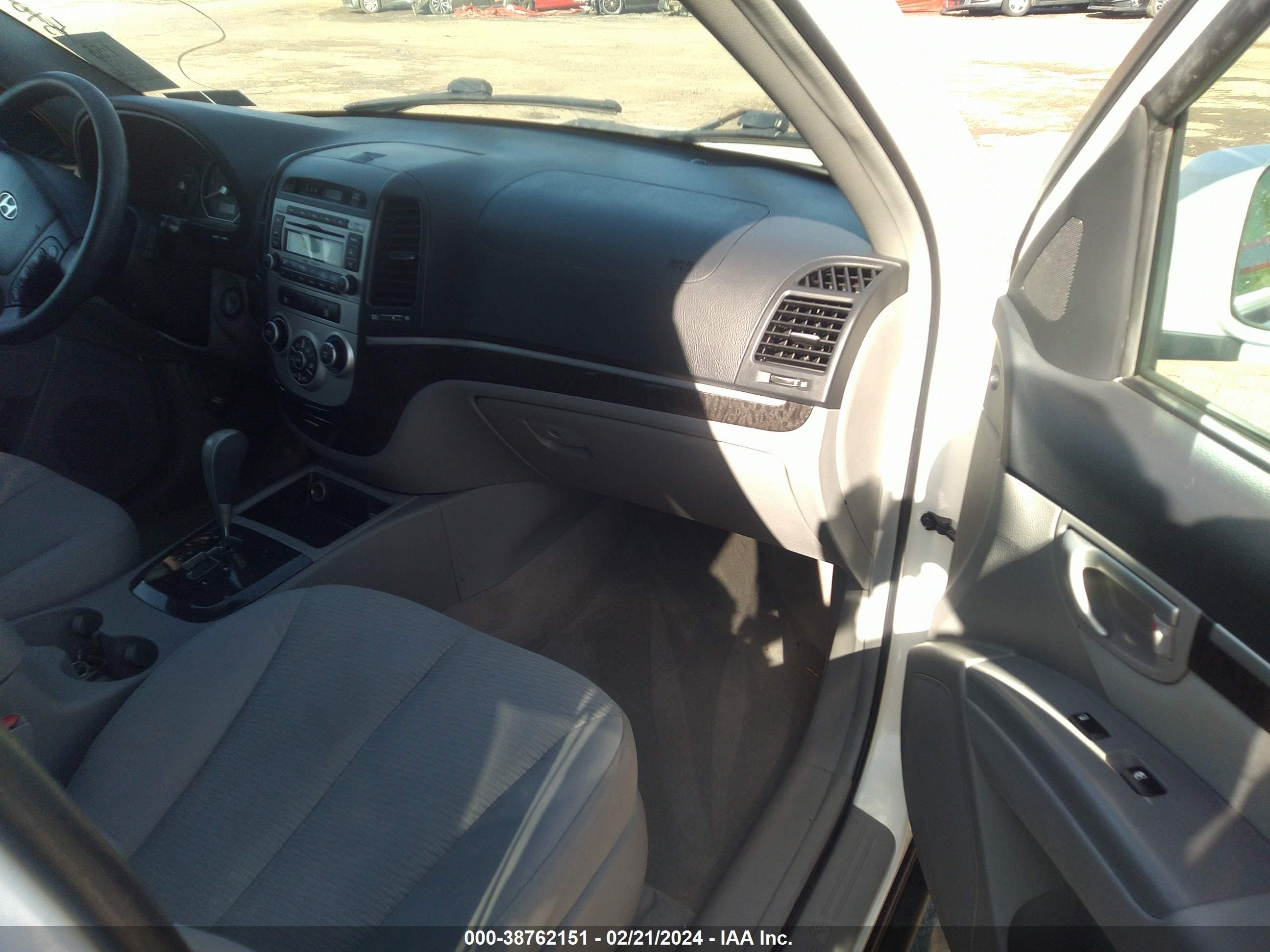 Photo 4 VIN: 5NMSG13D37H073401 - HYUNDAI SANTA FE 