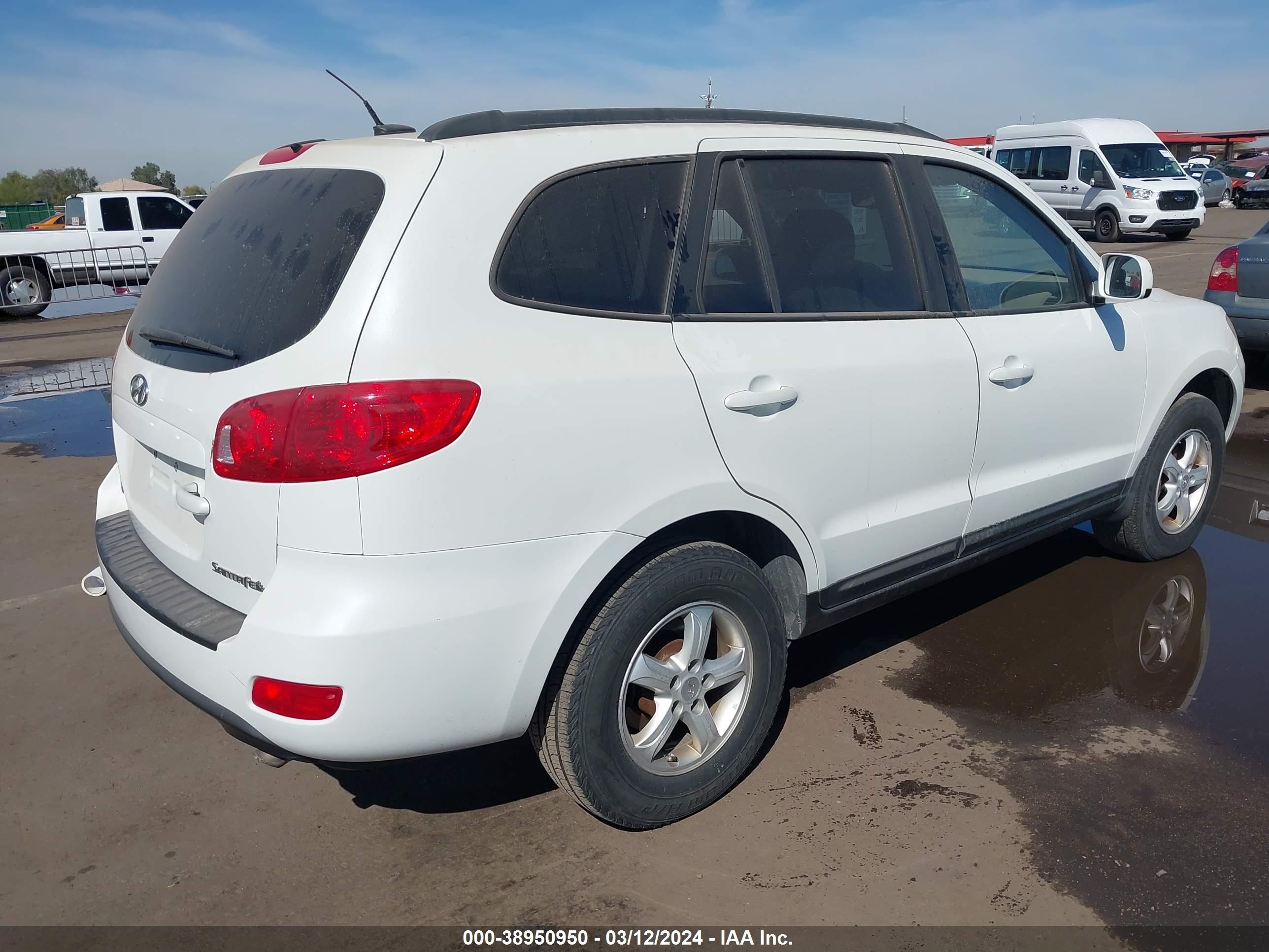 Photo 3 VIN: 5NMSG13D68H130899 - HYUNDAI SANTA FE 