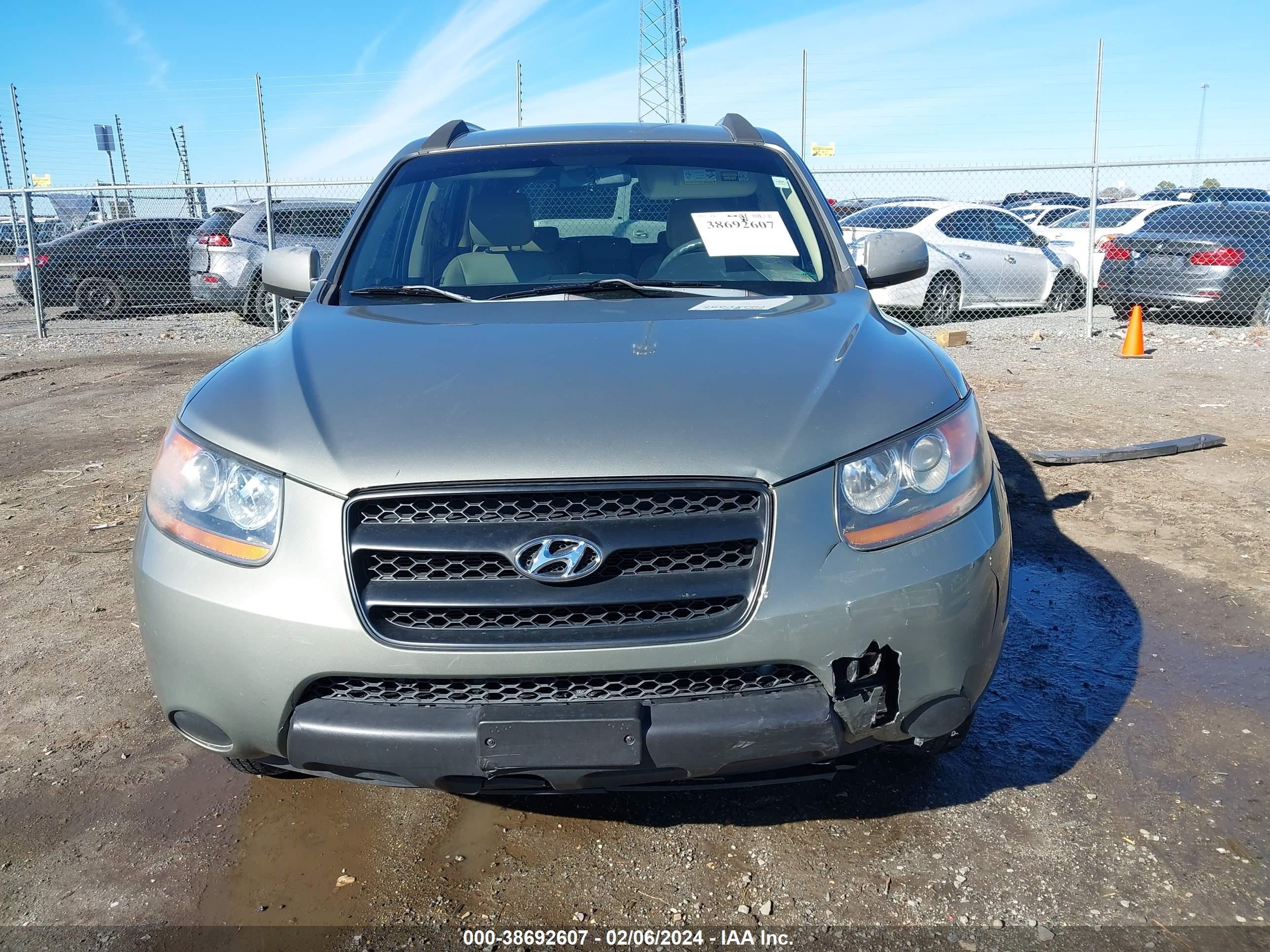 Photo 11 VIN: 5NMSG13D98H203196 - HYUNDAI SANTA FE 