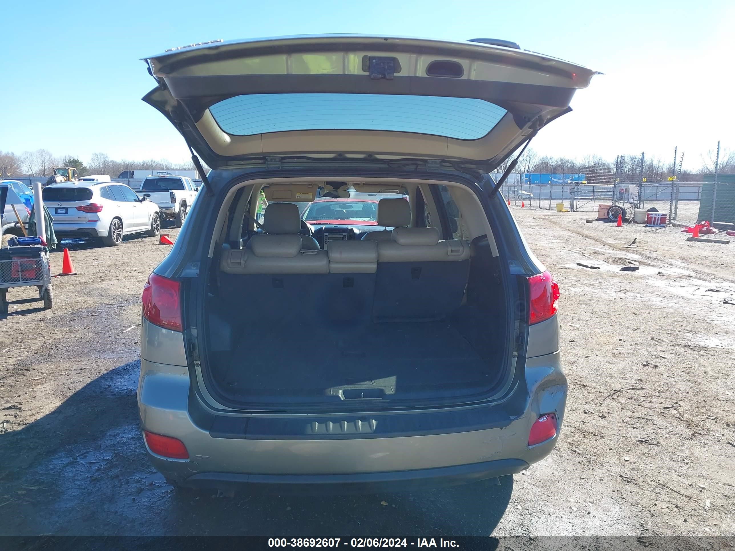 Photo 7 VIN: 5NMSG13D98H203196 - HYUNDAI SANTA FE 