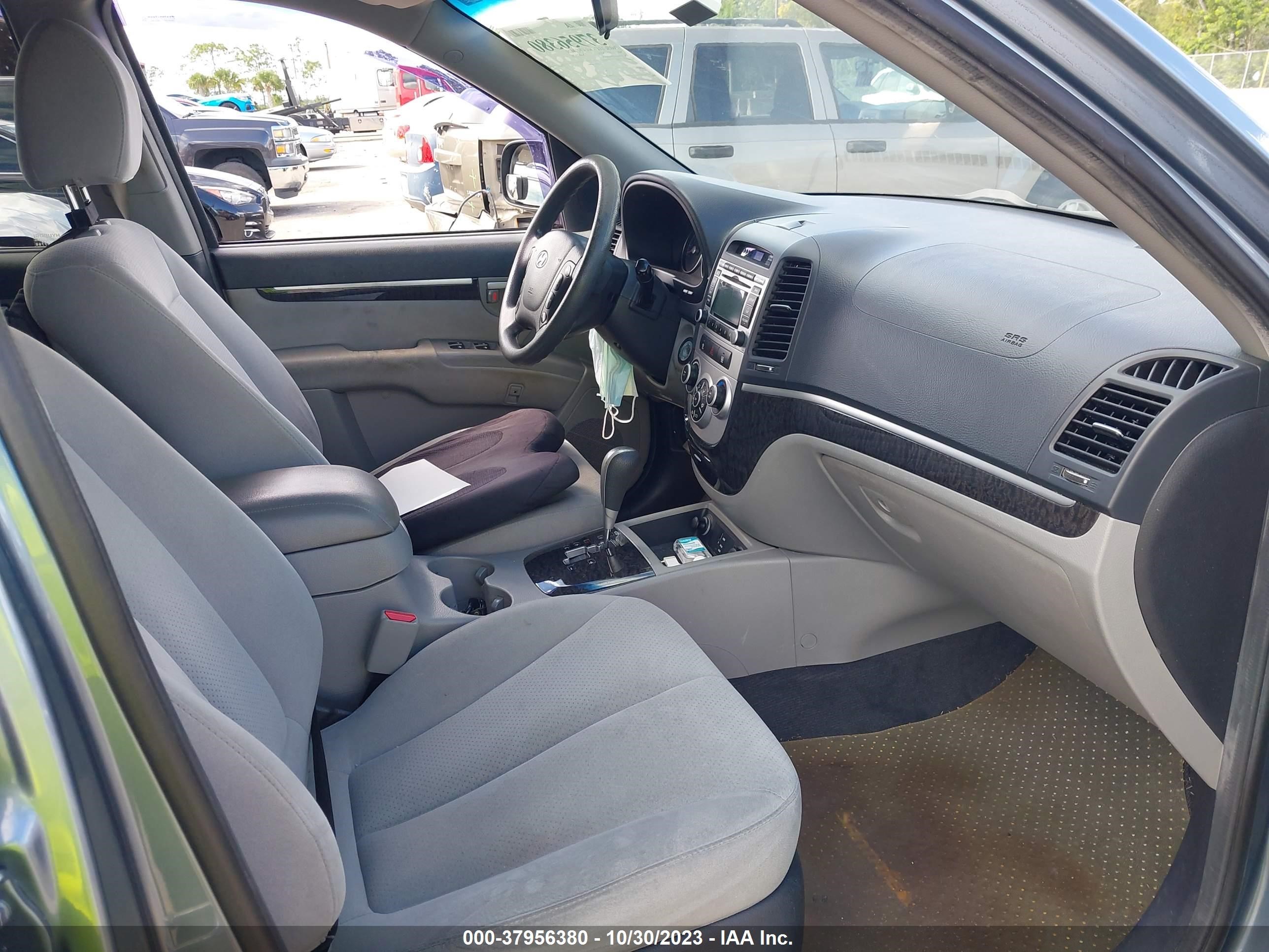 Photo 4 VIN: 5NMSG13D99H265828 - HYUNDAI SANTA FE 