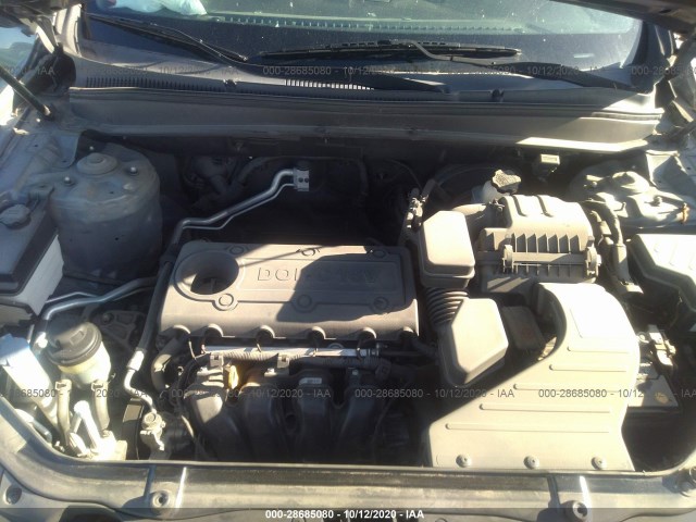 Photo 9 VIN: 5NMSG3AB4AH385215 - HYUNDAI SANTA FE 