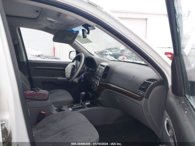 Photo 4 VIN: 5NMSG3AB9AH399417 - HYUNDAI SANTA FE 