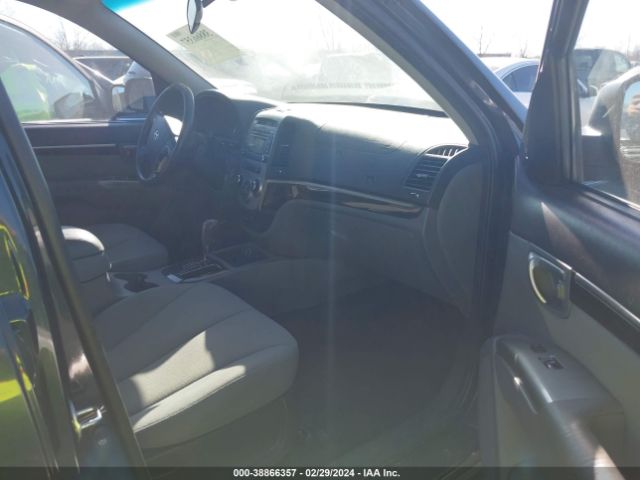 Photo 4 VIN: 5NMSG3ABXAH339582 - HYUNDAI SANTA FE 