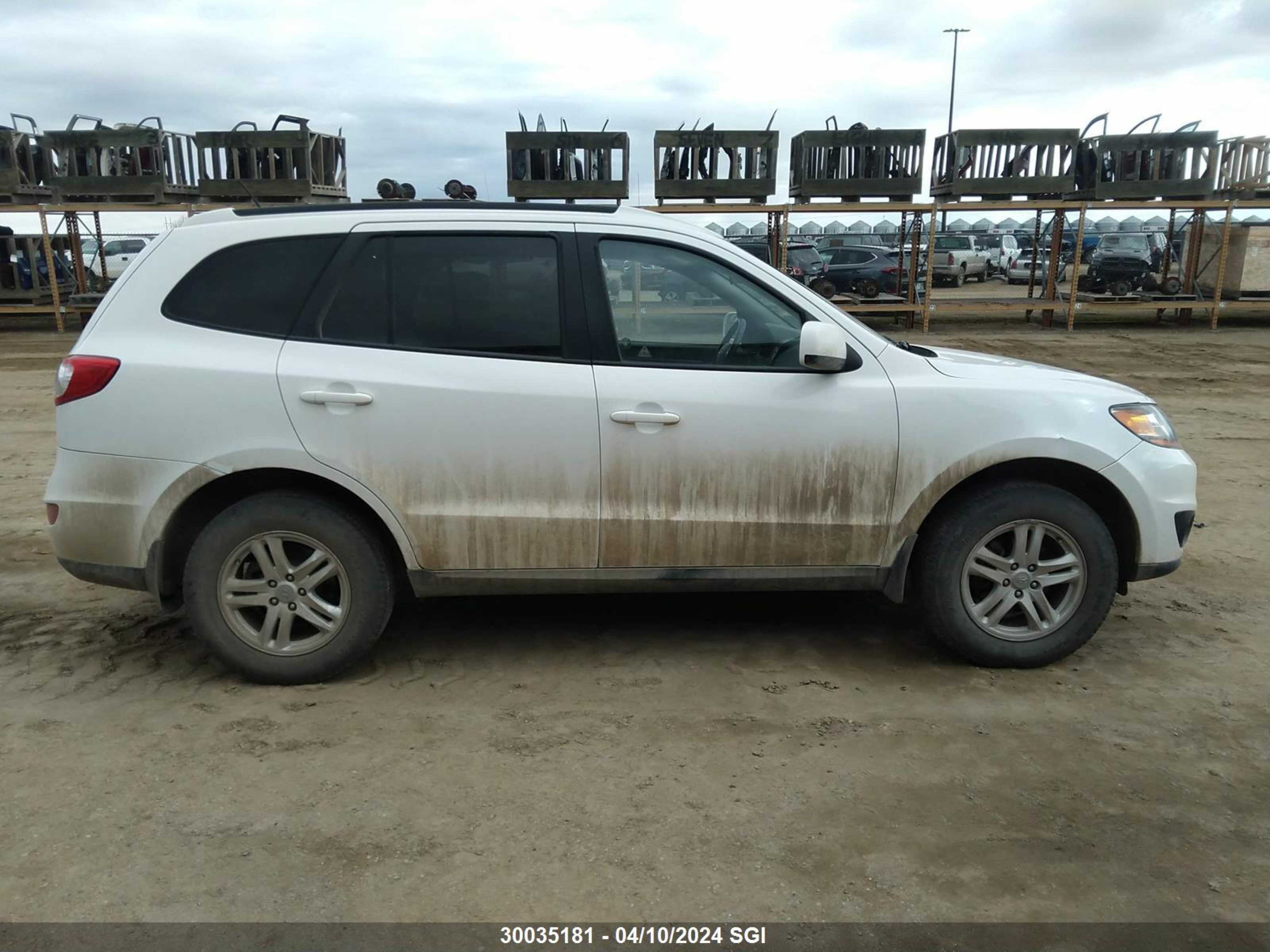 Photo 12 VIN: 5NMSG4AG1AH417359 - HYUNDAI SANTA FE 