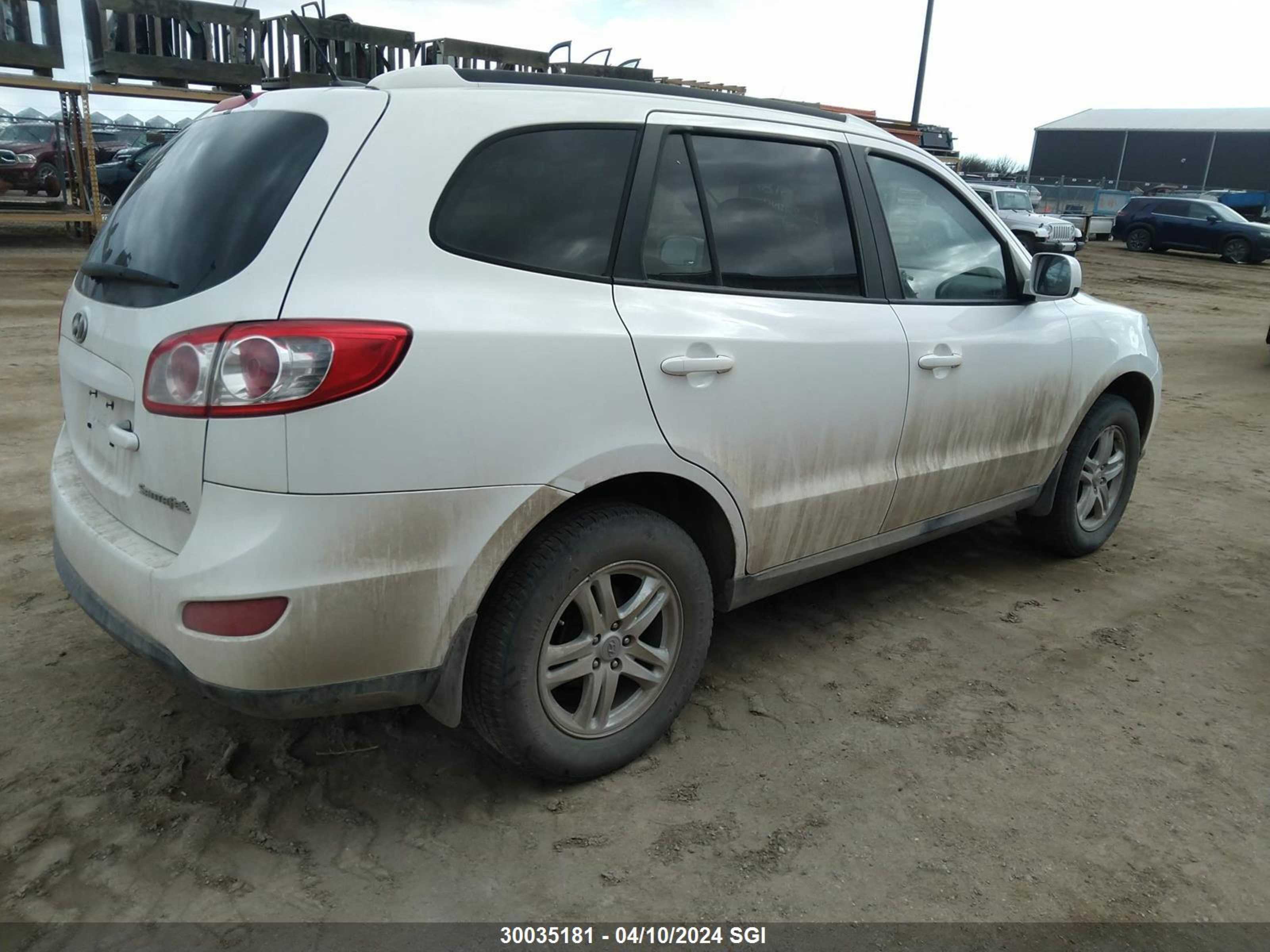 Photo 3 VIN: 5NMSG4AG1AH417359 - HYUNDAI SANTA FE 