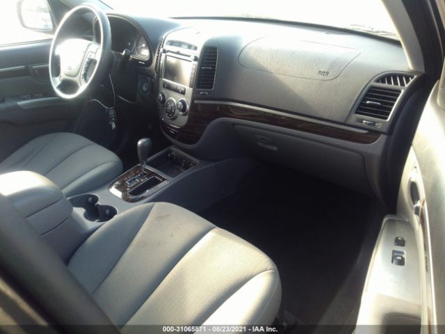 Photo 4 VIN: 5NMSGDAB1AH412179 - HYUNDAI SANTA FE 