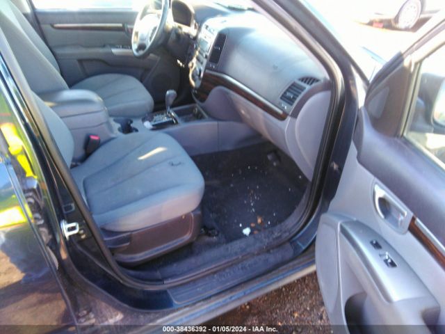 Photo 4 VIN: 5NMSGDAB3AH342801 - HYUNDAI SANTA FE 