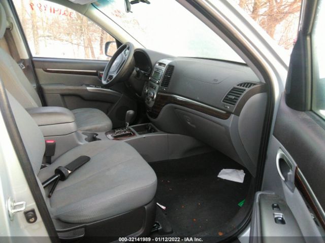 Photo 4 VIN: 5NMSGDAB4AH359980 - HYUNDAI SANTA FE 