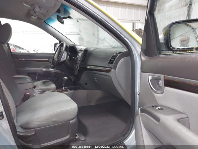 Photo 4 VIN: 5NMSGDAB5AH409429 - HYUNDAI SANTA FE 