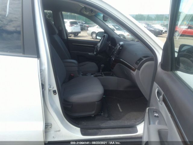 Photo 4 VIN: 5NMSGDAB9AH416674 - HYUNDAI SANTA FE 