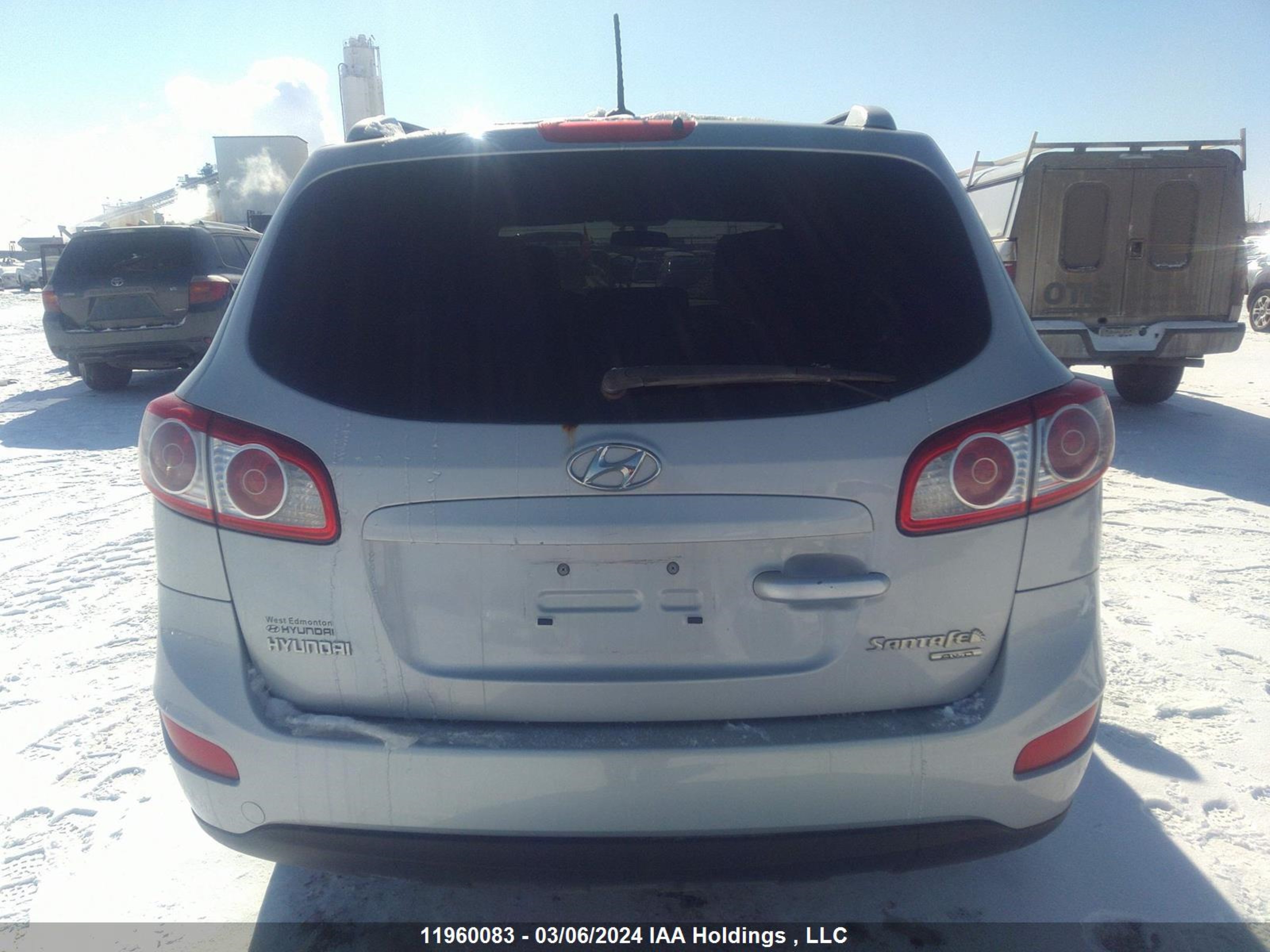 Photo 15 VIN: 5NMSGDAGXAH374396 - HYUNDAI SANTA FE 