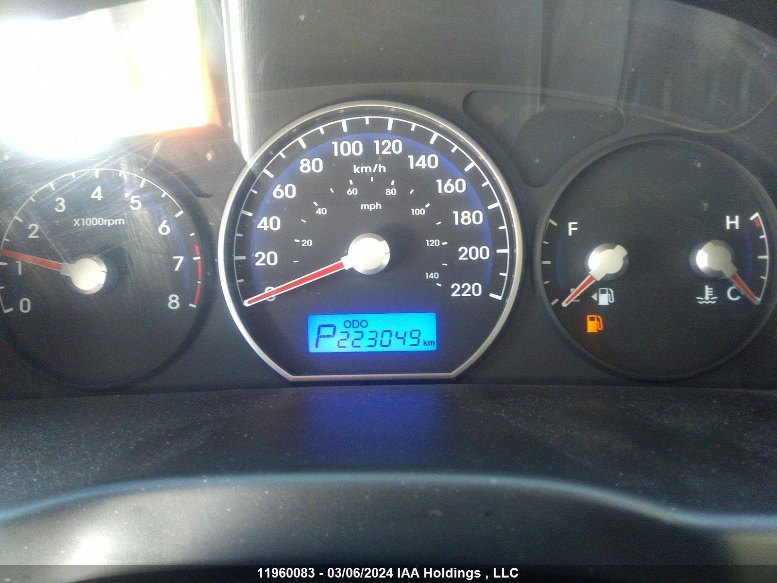 Photo 6 VIN: 5NMSGDAGXAH374396 - HYUNDAI SANTA FE 