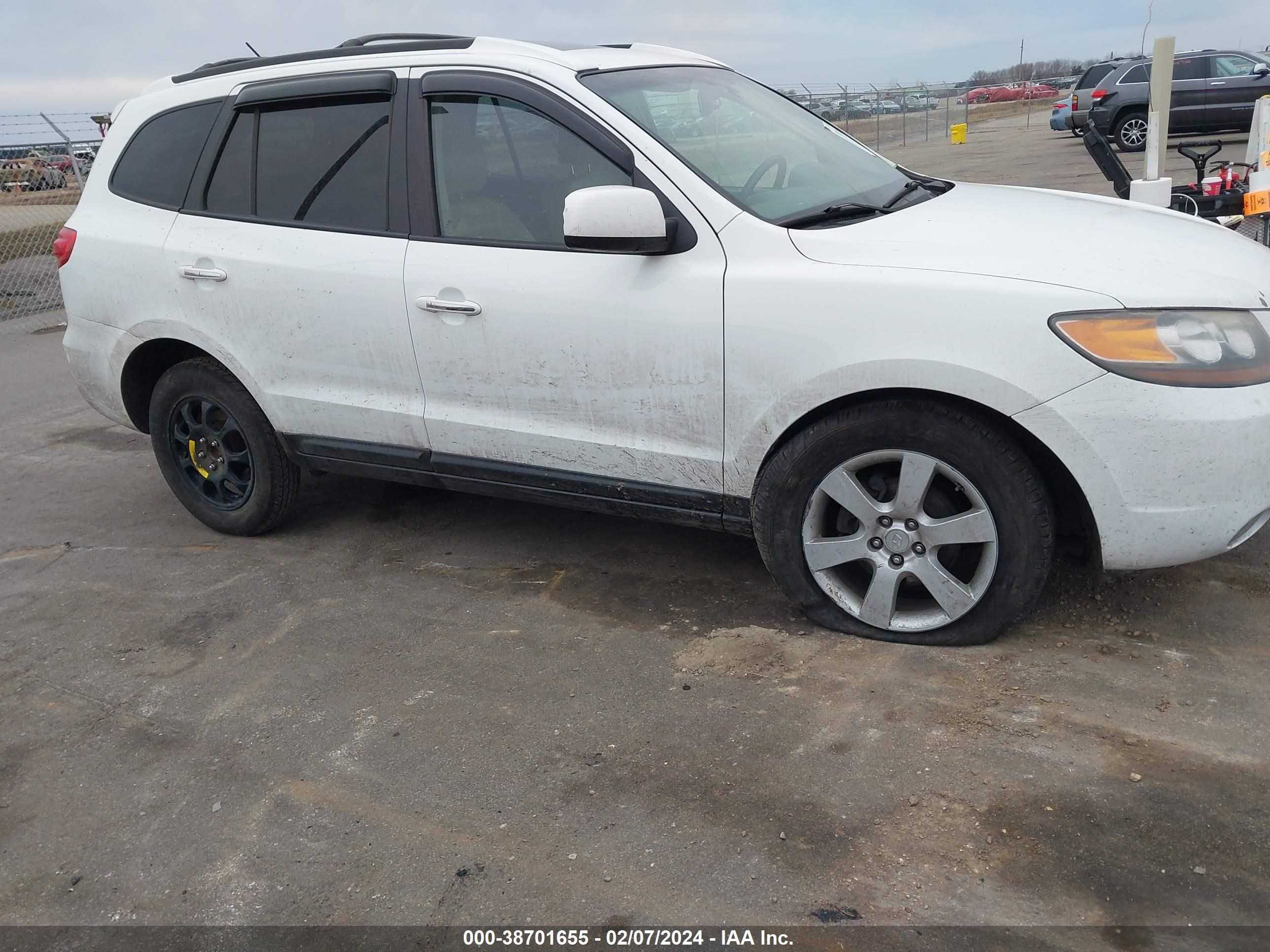 Photo 12 VIN: 5NMSH13E07H021469 - HYUNDAI SANTA FE 