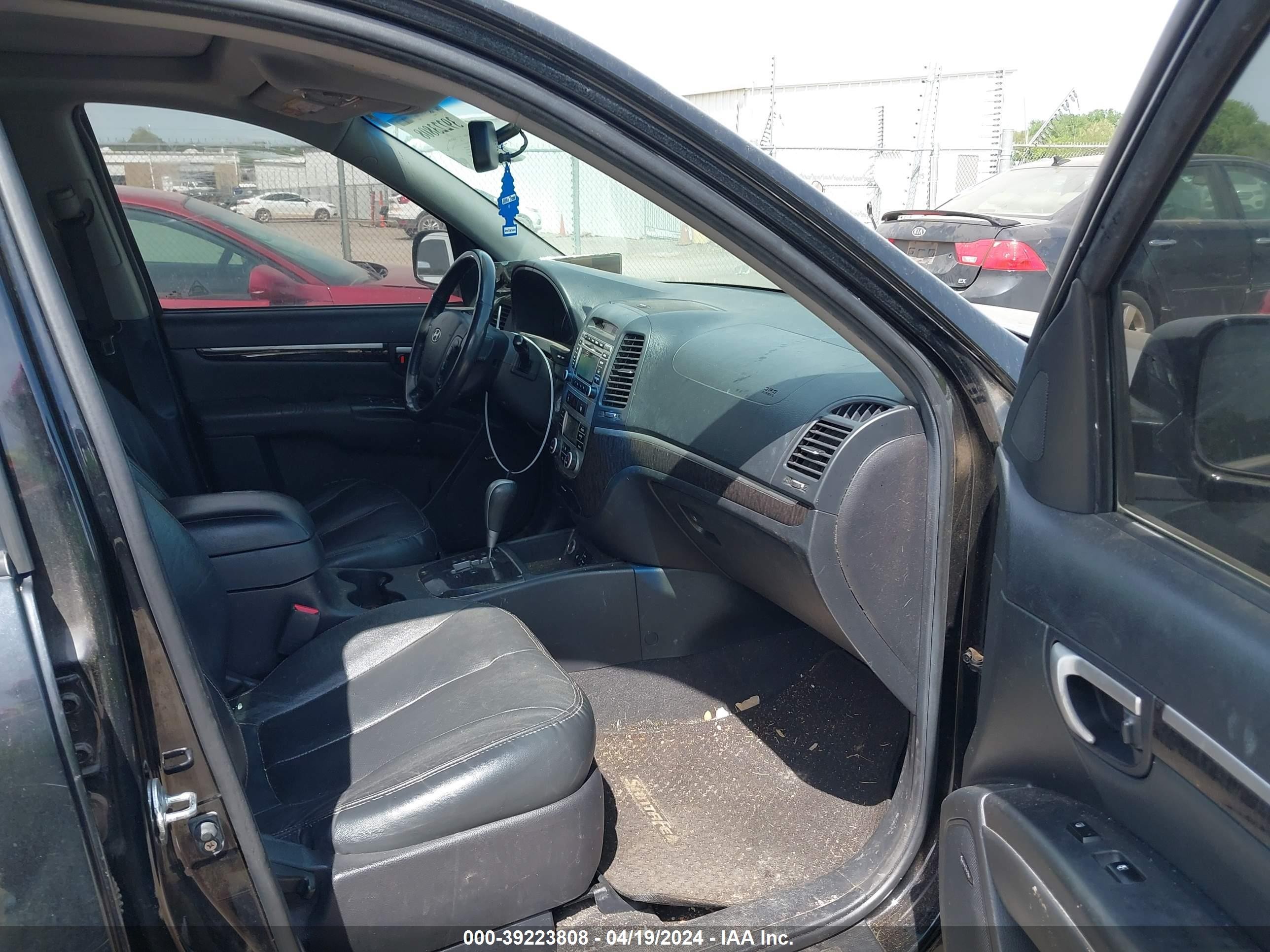 Photo 4 VIN: 5NMSH13E09H294642 - HYUNDAI SANTA FE 