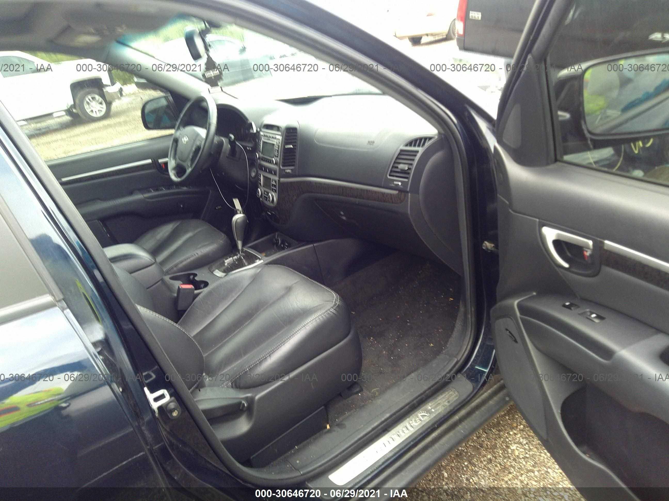 Photo 4 VIN: 5NMSH13E49H255682 - HYUNDAI SANTA FE 