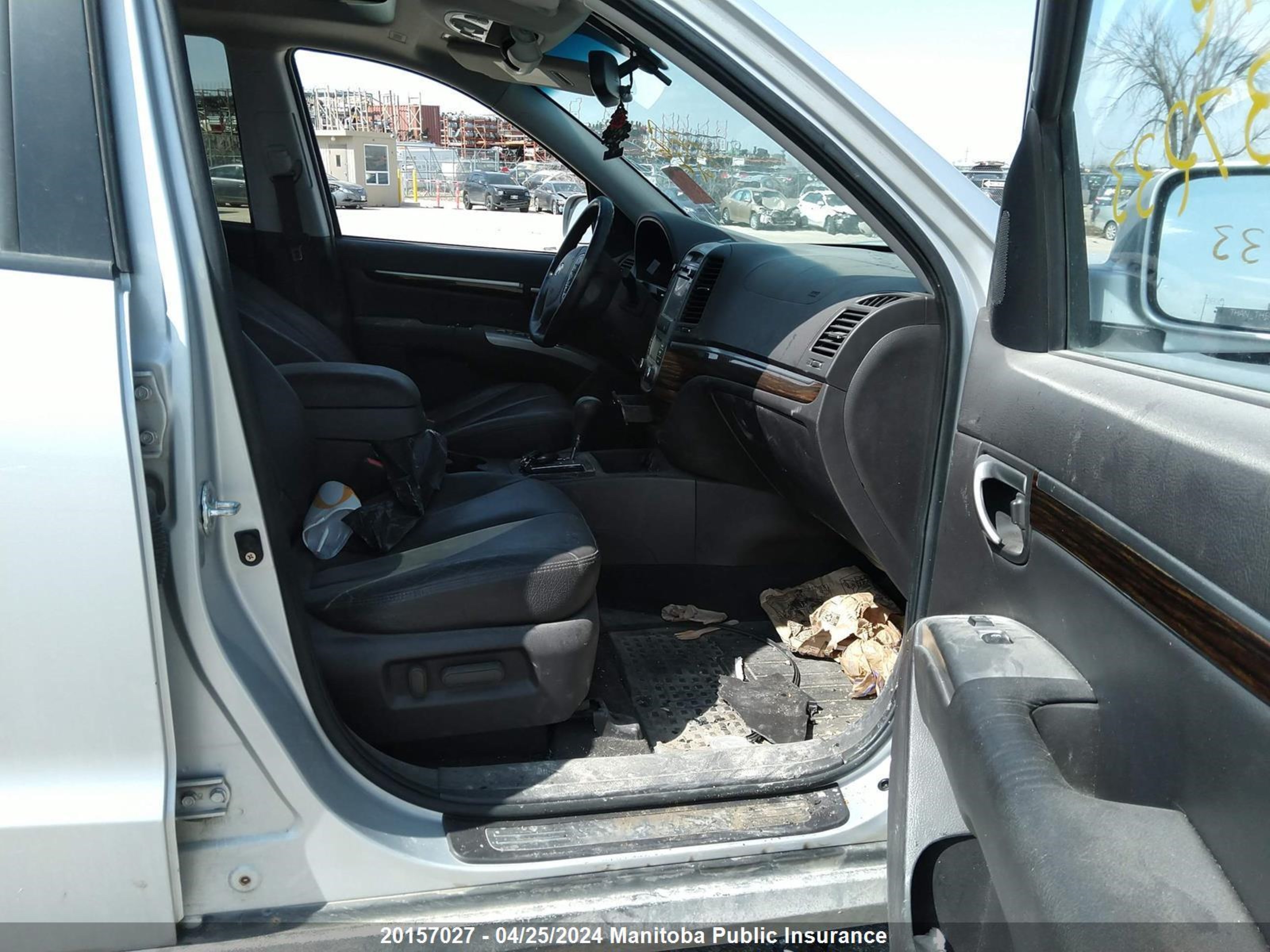 Photo 4 VIN: 5NMSHDAGXAH337233 - HYUNDAI SANTA FE 