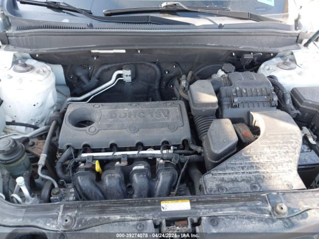 Photo 9 VIN: 5NMSK3AB7AH387880 - HYUNDAI SANTA FE 