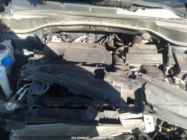 Photo 9 VIN: 5NMZT3LB4JH088131 - HYUNDAI SANTA FE SPORT 