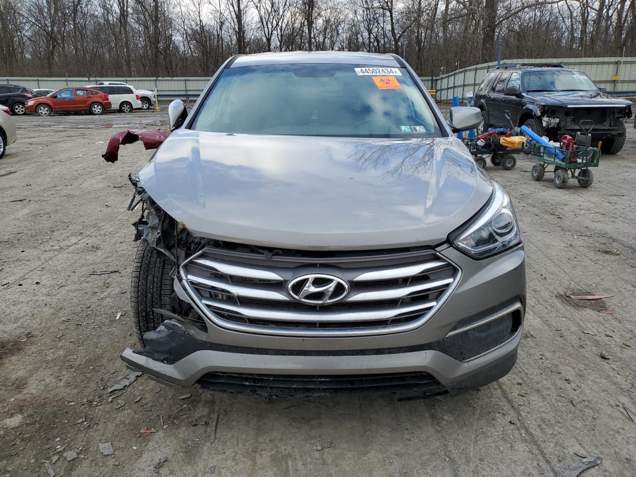 Photo 4 VIN: 5NMZT3LB5JH083147 - HYUNDAI SANTA FE 