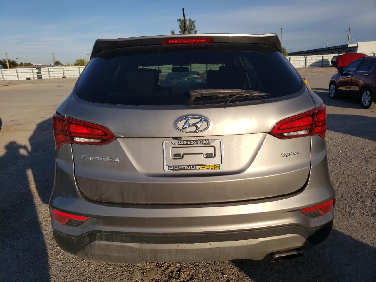 Photo 5 VIN: 5NMZT3LB6JH053736 - HYUNDAI SANTA FE 