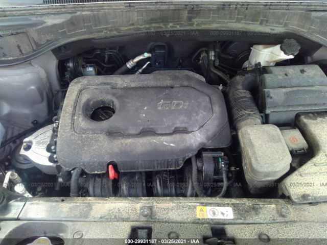 Photo 9 VIN: 5NMZT3LB7JH065670 - HYUNDAI SANTA FE SPORT 