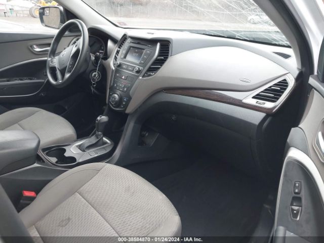 Photo 4 VIN: 5NMZTDLB1JH090750 - HYUNDAI SANTA FE SPORT 