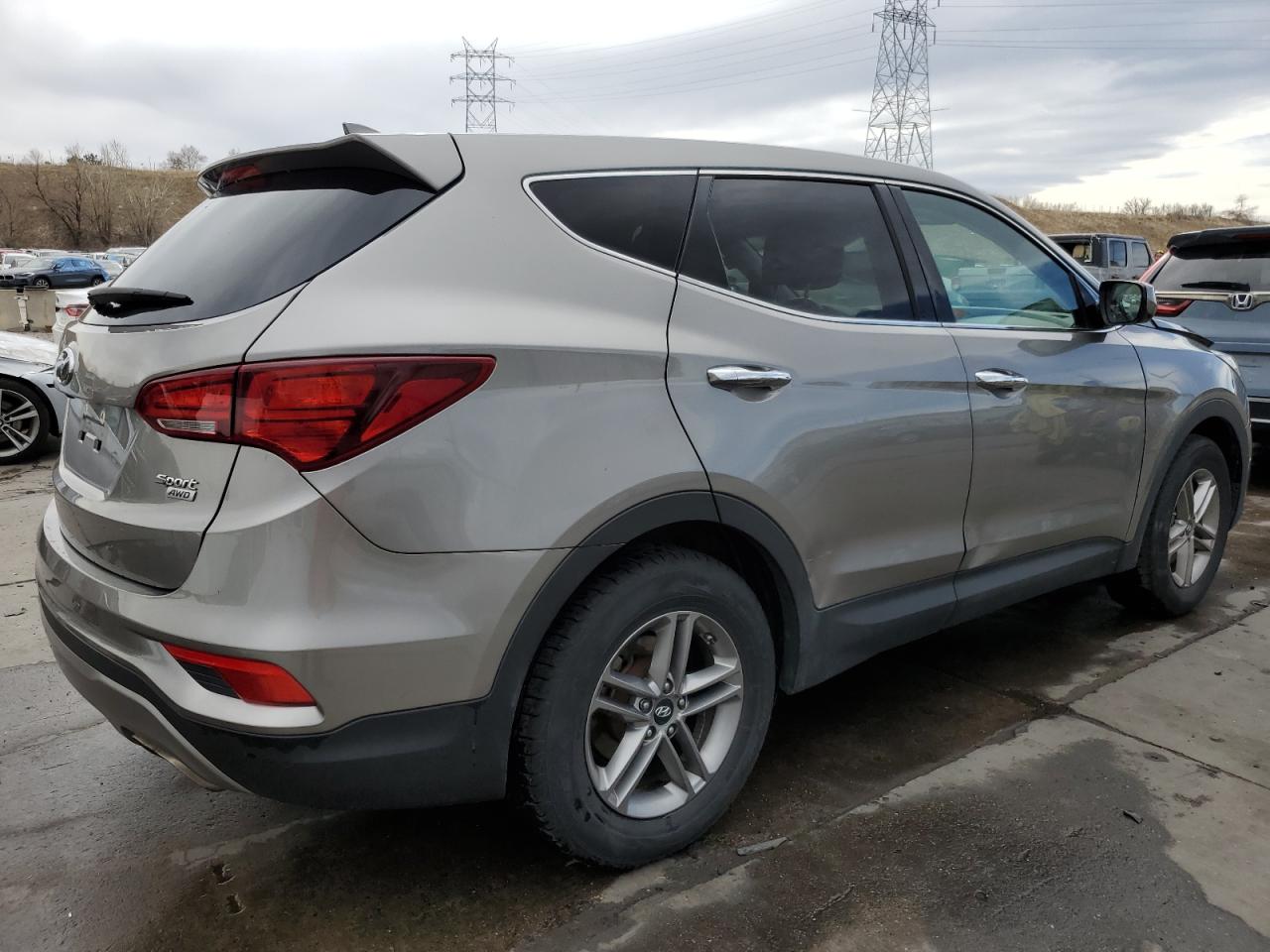 Photo 2 VIN: 5NMZTDLB3HH012982 - HYUNDAI SANTA FE 