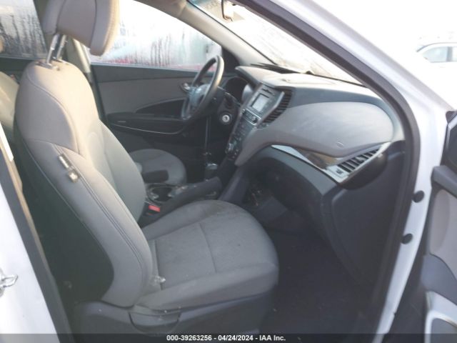 Photo 4 VIN: 5NMZTDLB7HH000396 - HYUNDAI SANTA FE SPORT 