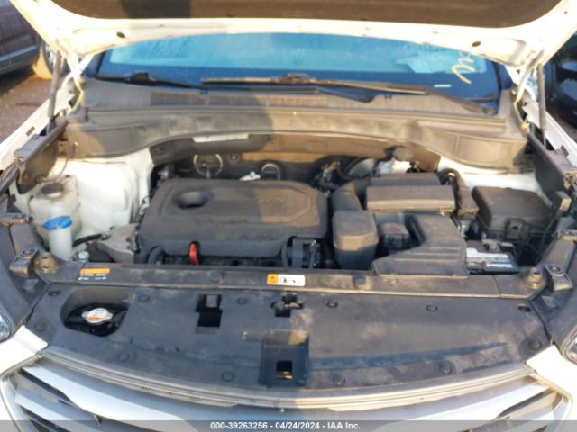 Photo 9 VIN: 5NMZTDLB7HH000396 - HYUNDAI SANTA FE SPORT 