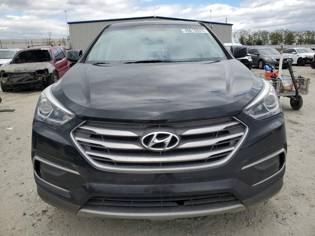 Photo 4 VIN: 5NMZTDLB8HH045427 - HYUNDAI SANTA FE 