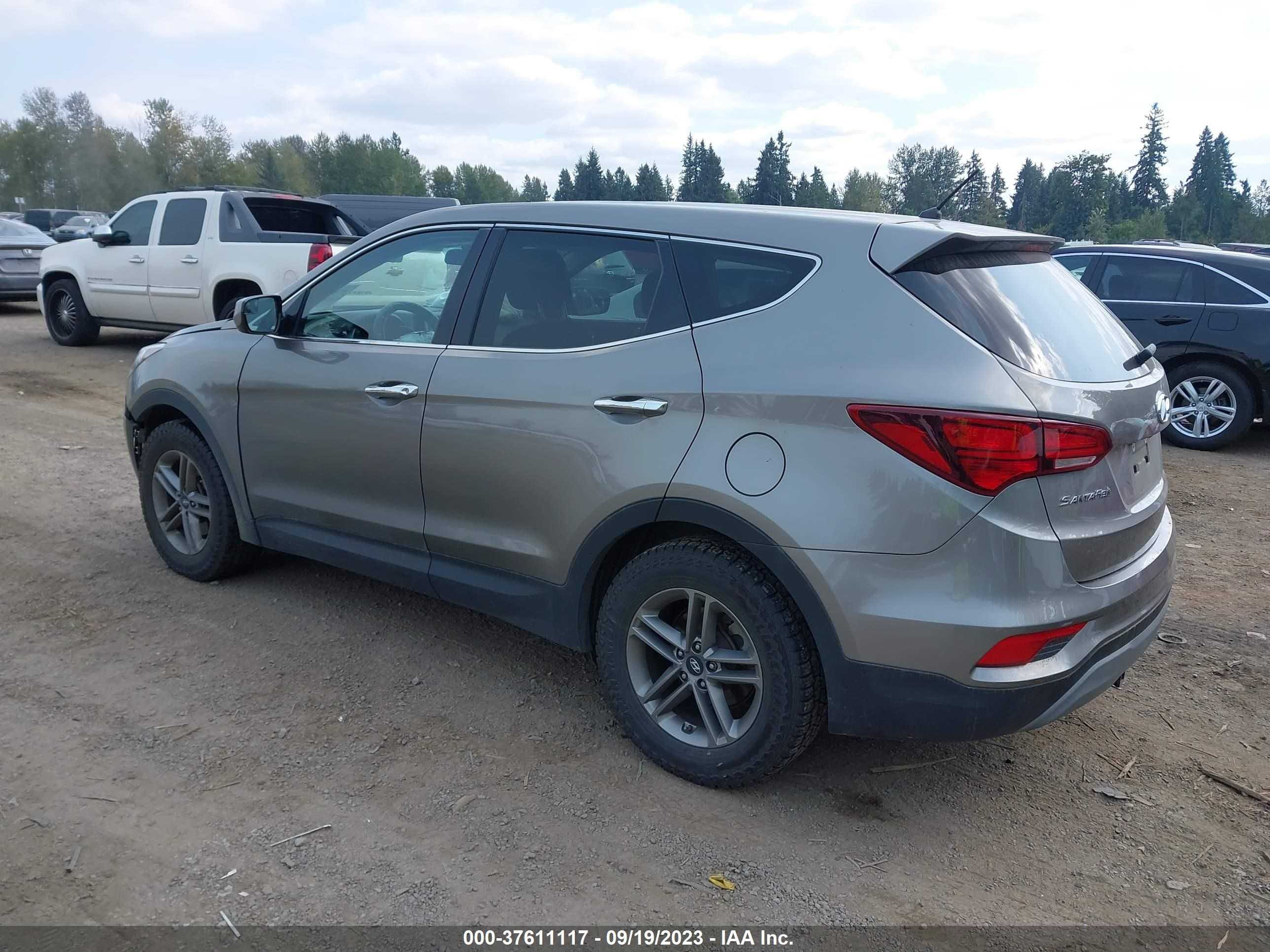 Photo 2 VIN: 5NMZTDLB8JH085724 - HYUNDAI SANTA FE 