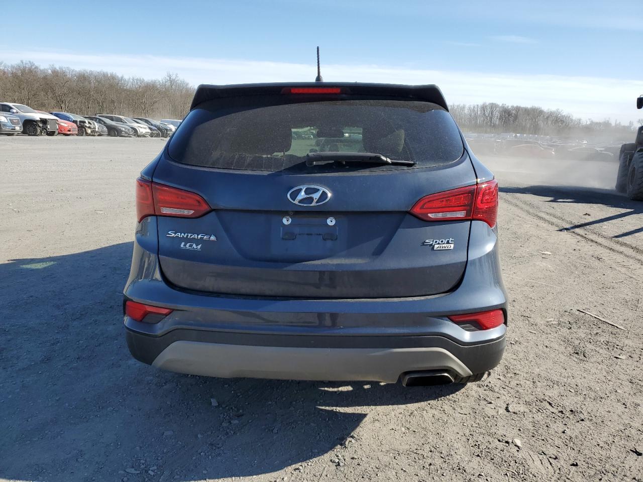 Photo 5 VIN: 5NMZTDLB8JH107415 - HYUNDAI SANTA FE 