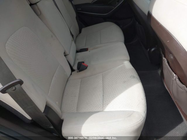 Photo 7 VIN: 5NMZTDLB9HH032394 - HYUNDAI SANTA FE SPORT 