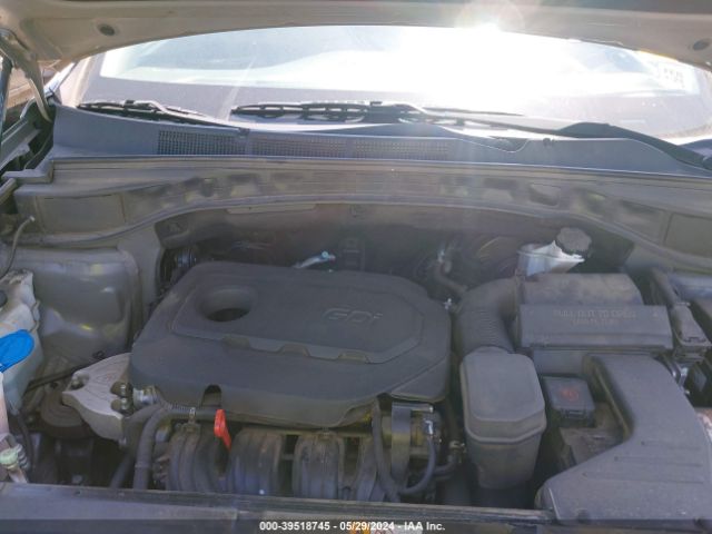 Photo 9 VIN: 5NMZU3LB0JH059822 - HYUNDAI SANTA FE SPORT 